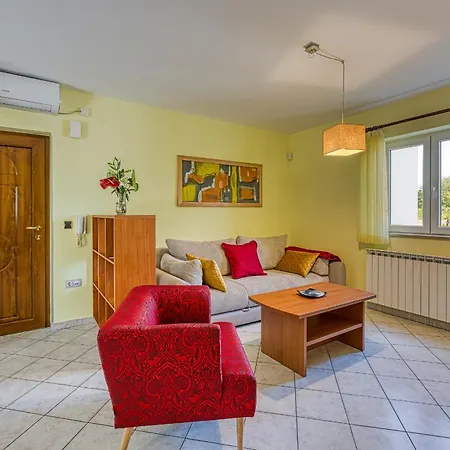 Brioni Colors Гостьовий будинок Пула