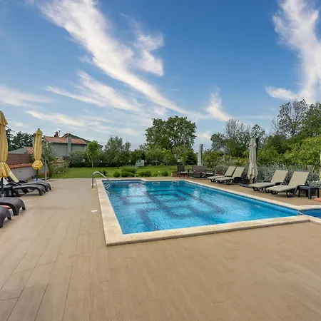 Brioni Colors 3* Pula