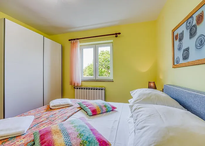 Brioni Colors Gæstehus 3*