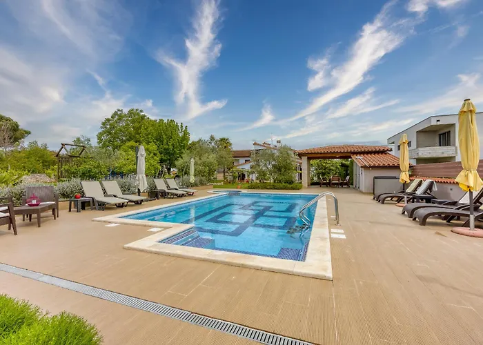 Brioni Colors Gæstehus 3*